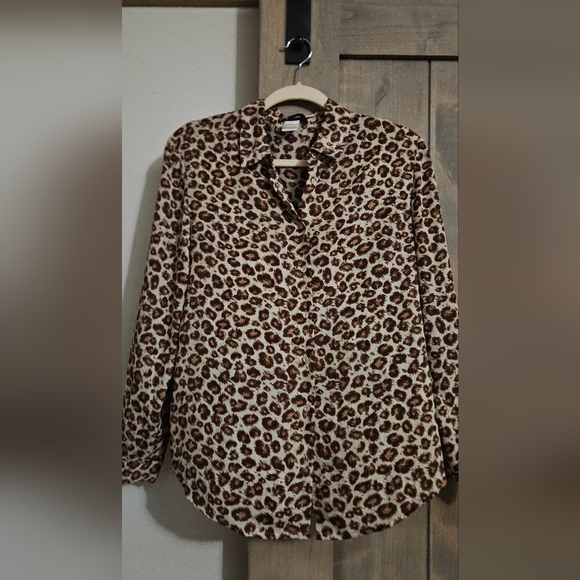 LA REDOUTE R edition leopard print button up blouse. Size 8 - Picture 4 of 7